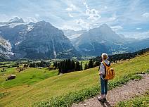 Shortly before Unterer Lauchbühl, there is a marvellous view of the Upper Grindelwald Glacier. (bei Klick vergrösserte Ansicht Bild)
