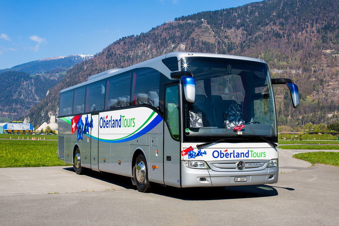 Zoom: Oberland Tours | Mercedes Tourismo RHD