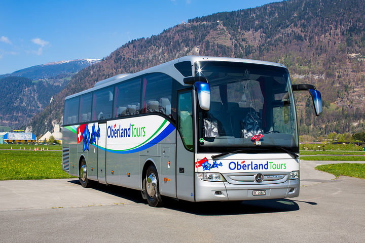 Zoom: Oberland Tours | Mercedes Tourismo RHD